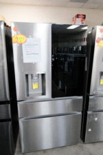 29 cu.ft. SMART MyColor InstaView Standard-Depth MAX 4-Door French Door Refrigerator in Stainless Steel with Craft Ice - Image 2