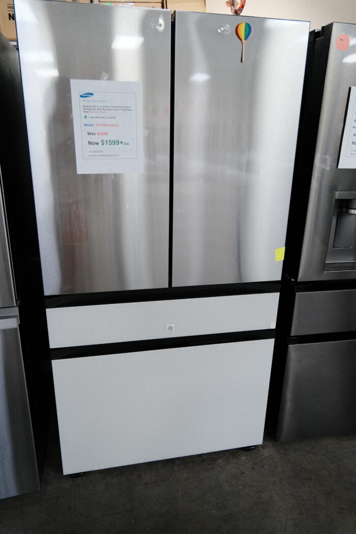 Bespoke 29 cu.ft. 4-Door Standard Depth French Door Smart Referigerator with Beverage Center in Stainless Steel - Image 2
