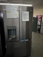 GE Standard-Depth 28 cu.ft. 3-Door French Door Refrigerator with Ice Maker with water and ice dispenser (Fingerprint-resistant Stainless Steel) Energy Star Certified - Image 2