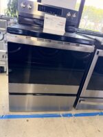 GE Profile Energy Star 30inch Smart Free-Standing Electric Convection Range with No Preheat Air Fry and EasyWash Oven Tray - Image 2