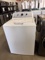 GE 4.3cu.ft Capacity Washer with Stainless Steel Basket, Cold Plus and Water Level Control - Image 2
