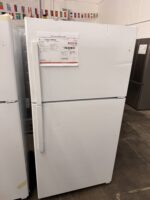 GE Energy Star 21.9cu.ft. Top-Freezer Refrigerator - Image 2